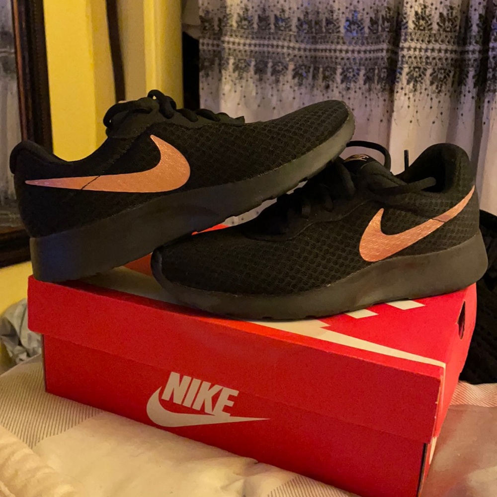 Brand new Nike Tanjun